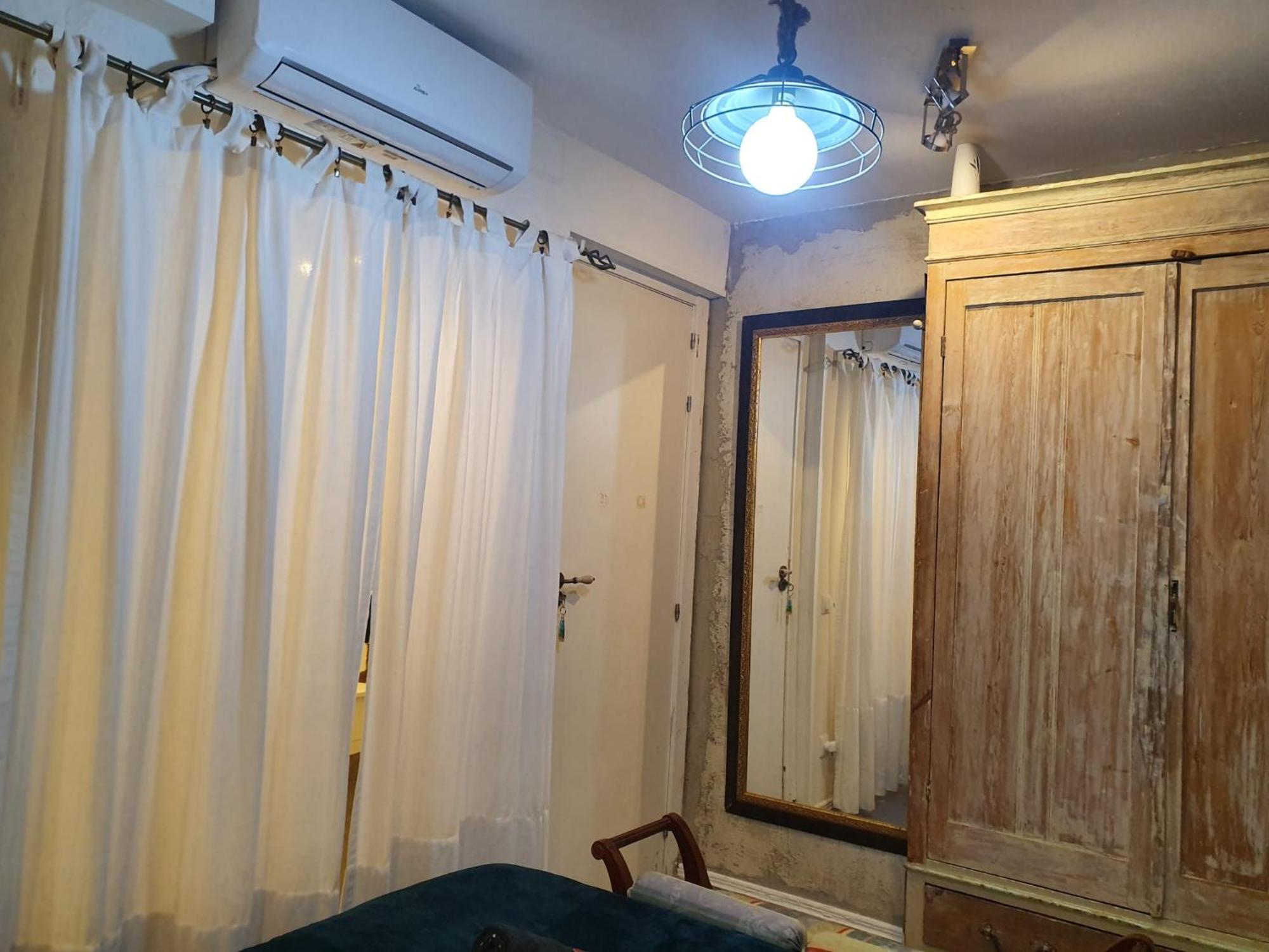 Studio Or Rooms With Private Bathroom Or Rooms With Shared Bathroom Barcelona Exterior photo